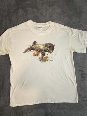 Vintage 90s Giordano Art Sleeping Cat Kitten T-Shirt with Turtle & Teddy Bear